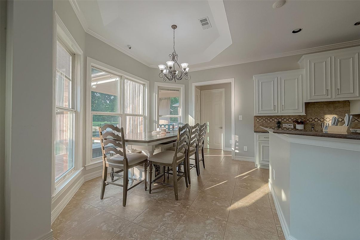 Chandelier, Dining room, Interior, Kitchen, Recessed Lighting