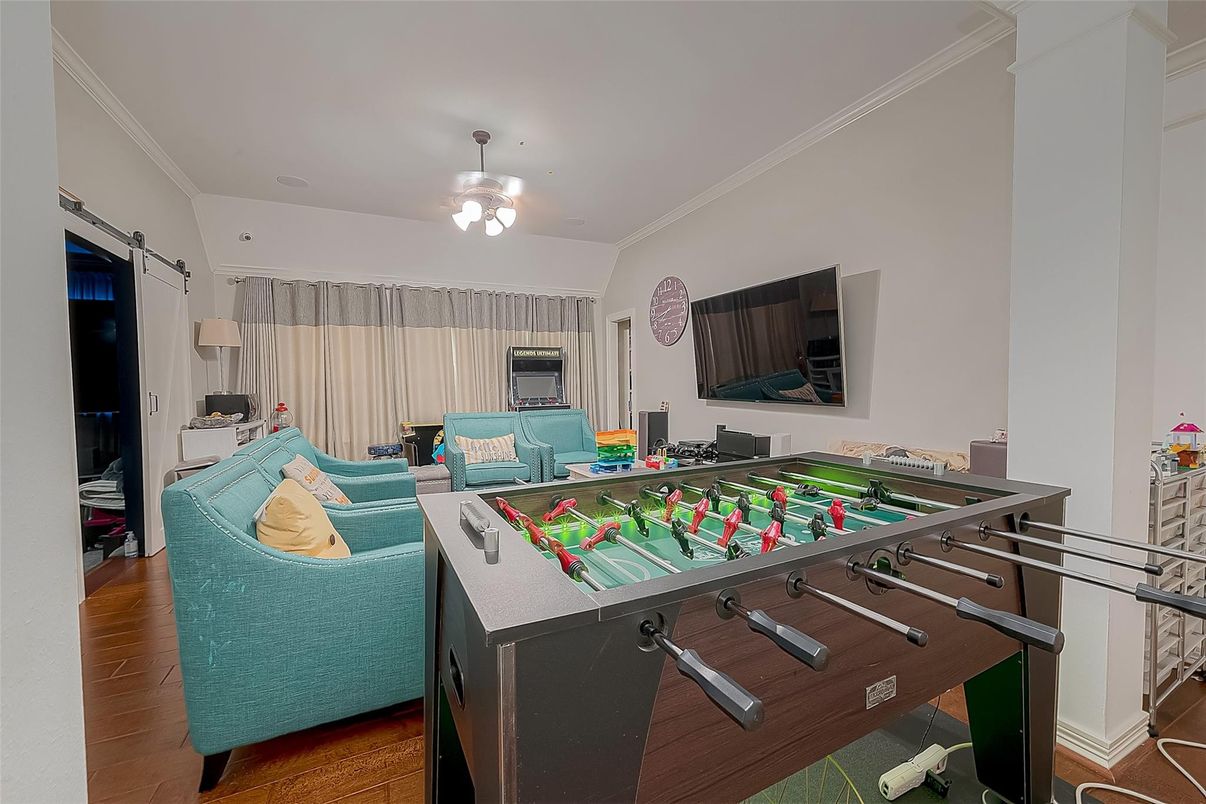 Game Room, Interior, Living room, Wood Texture Flooring