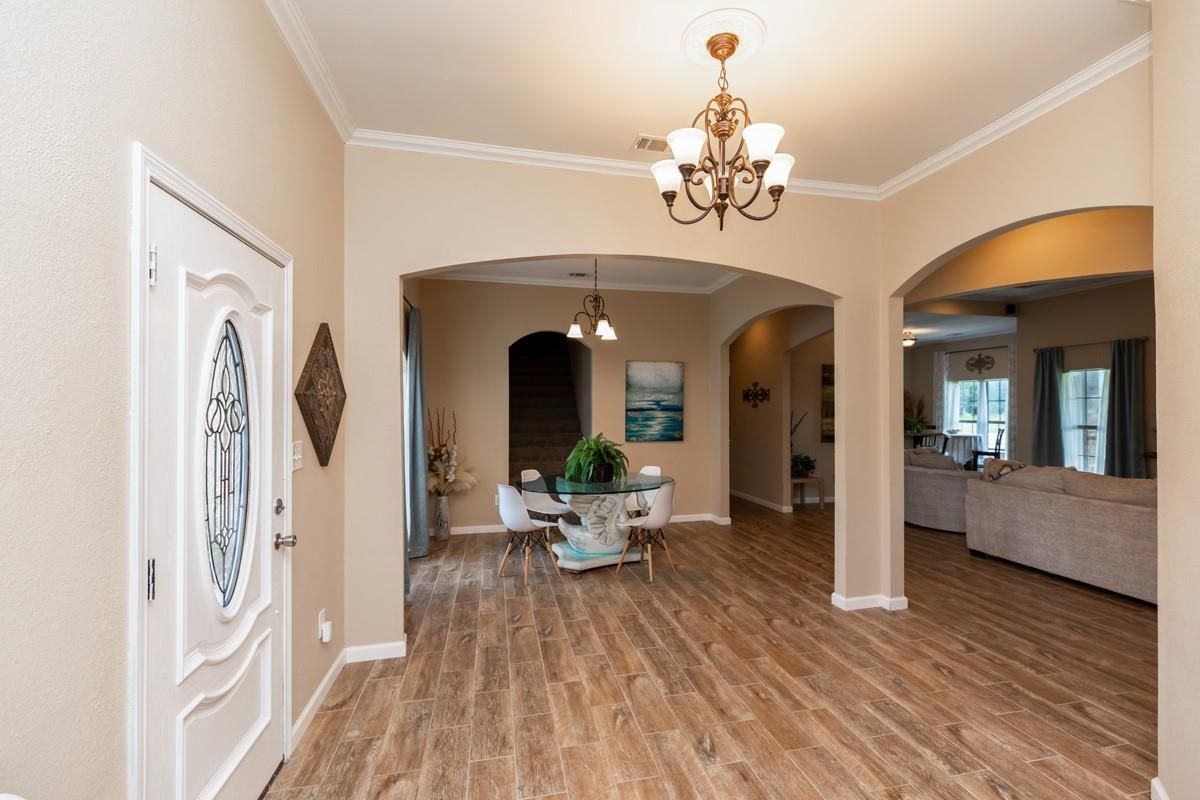 Chandelier, Dining room, Interior, Living room, Wood Texture Flooring