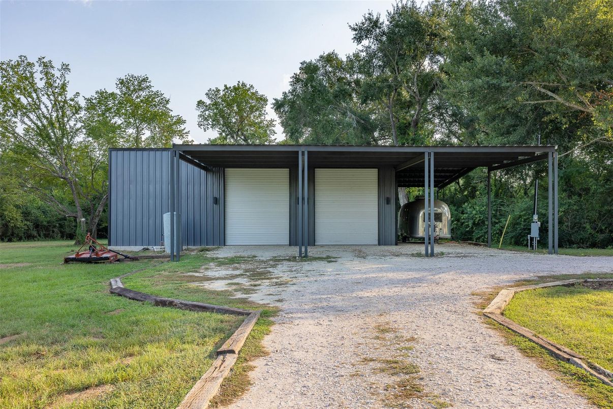 Backyard, Detached Garage, Exterior
