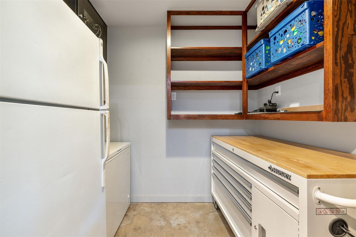 Interior, Washer