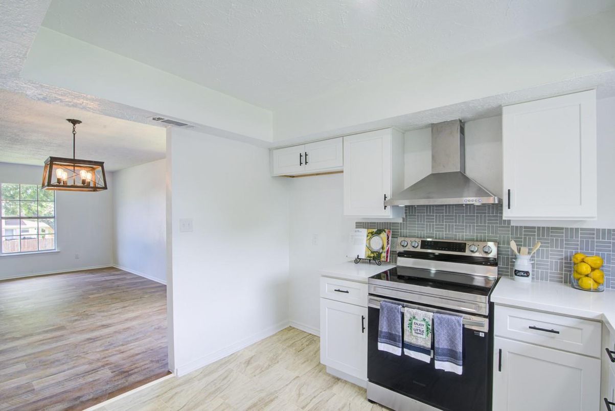 Interior, Kitchen, Pendant Lights, Stainless Steel Appliances, Wood Texture Flooring