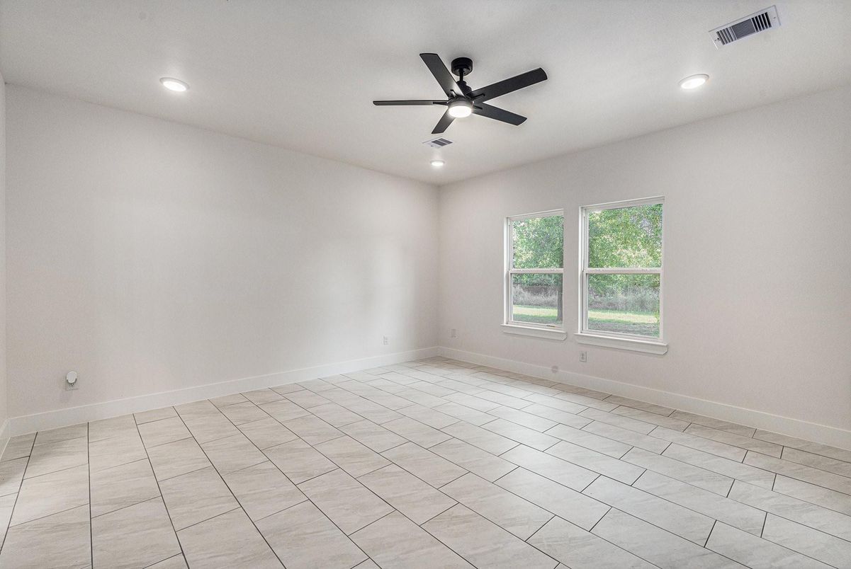 Empty room, Interior, Recessed Lighting