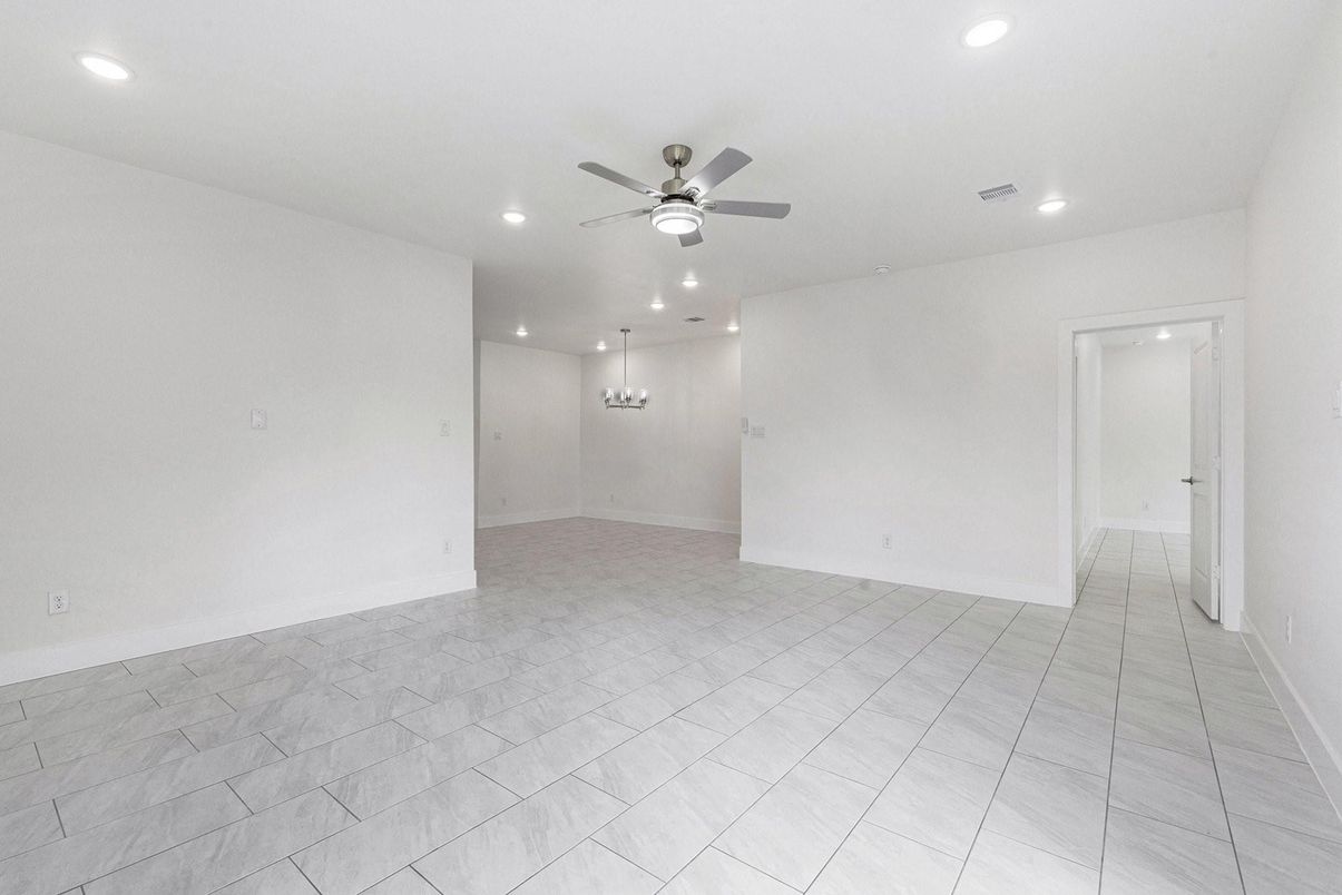 Empty room, Interior, Recessed Lighting