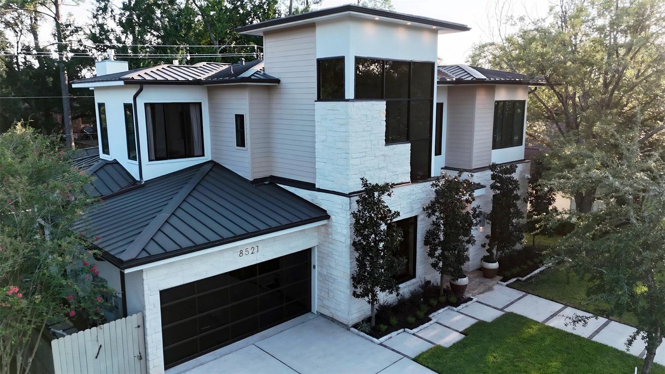 Attached, Exterior, Facade, Modern