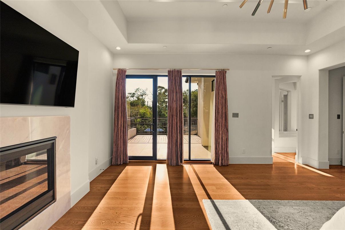 Fireplace, Interior, Recessed Lighting, Wood Texture Flooring