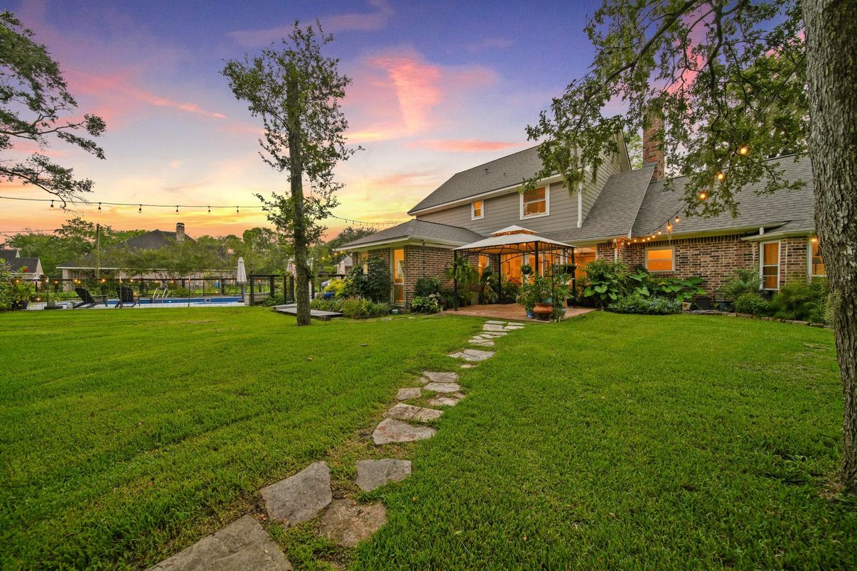 Backyard, Exterior, Playground