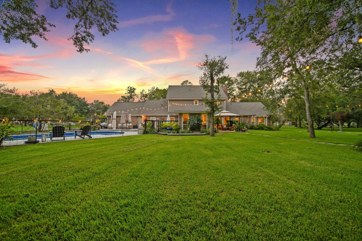 Backyard, Exterior, Pool