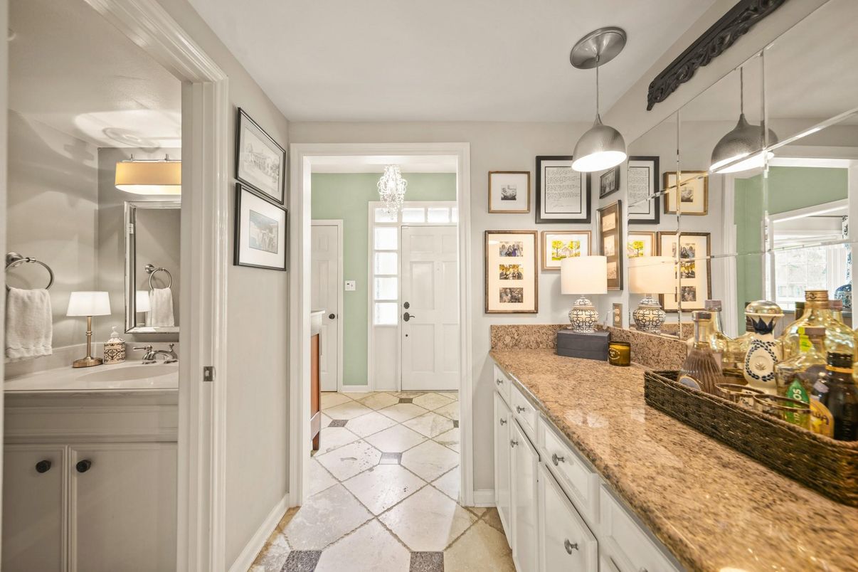 Bathroom, Interior, Pendant Lights