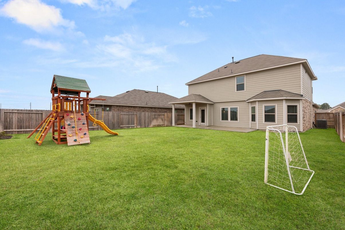 Backyard, Exterior, Playground