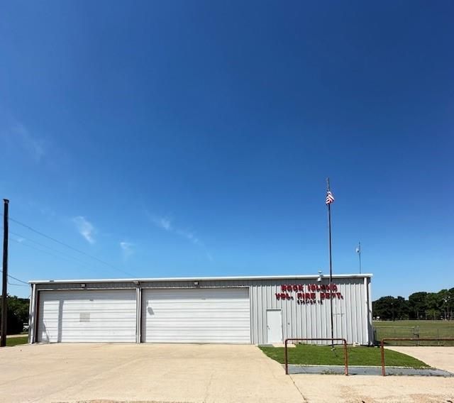 Detached Garage, Exterior