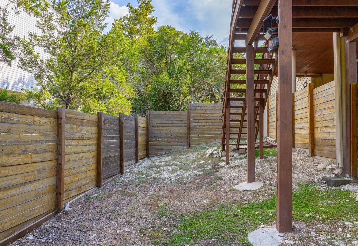 Backyard, Exterior