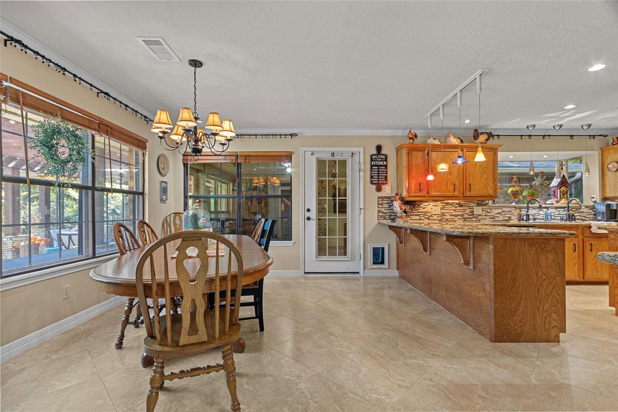 Chandelier, Dining room, Interior, Kitchen, Pendant Lights, Recessed Lighting