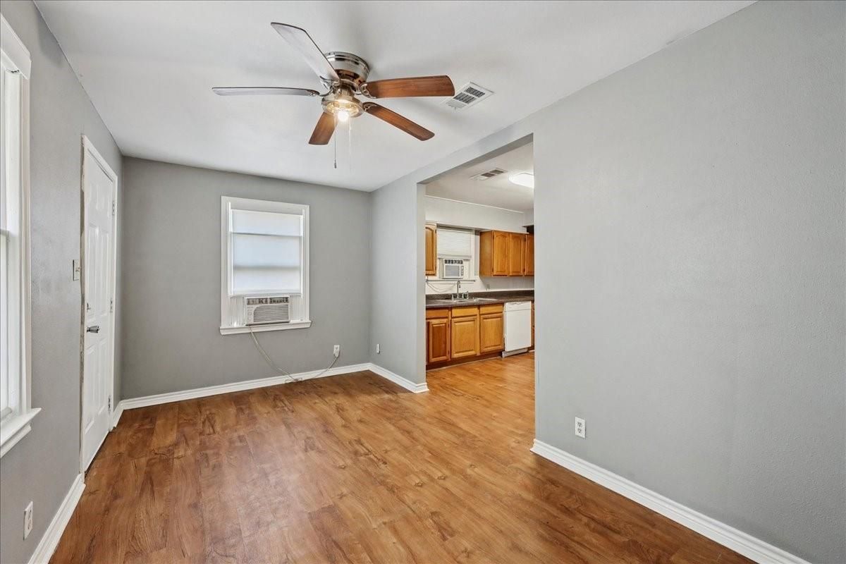Empty room, Interior, Kitchen, Wood Texture Flooring