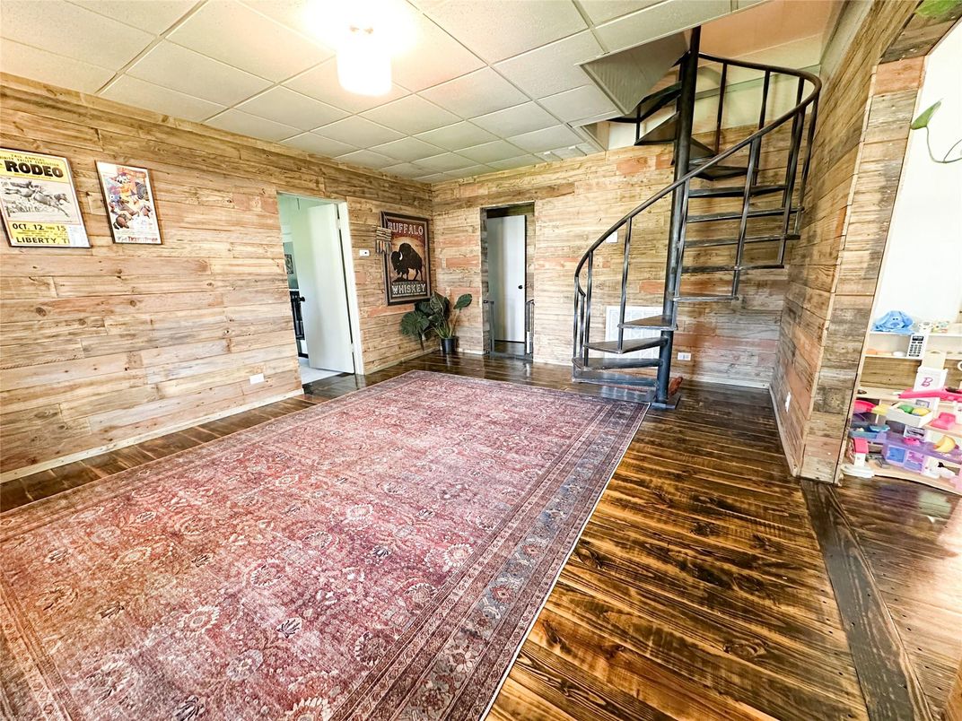 Empty room, Interior, Wood Texture Flooring, Wooden Walls