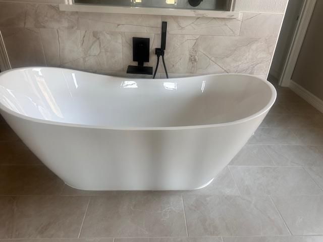 Bathroom, Free Standing Baths, Interior, Marble Walls