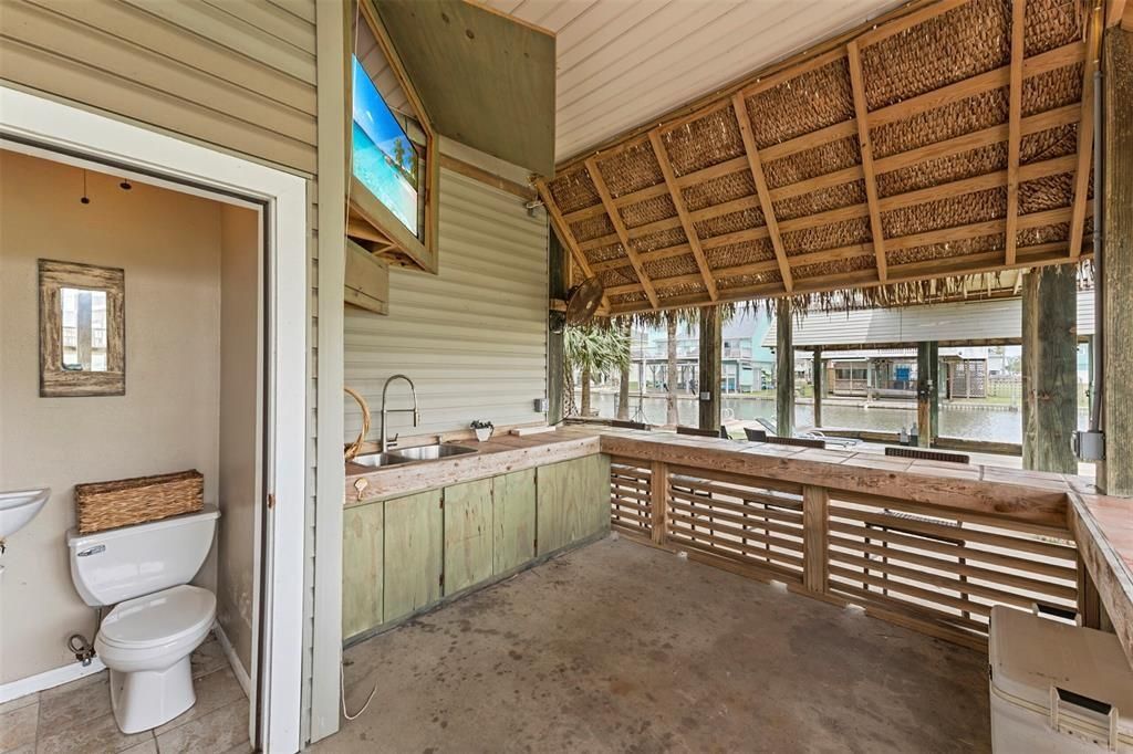 Bathroom, Interior, Wooden Beams