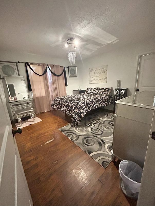 Chandelier, Interior, Wood Texture Flooring