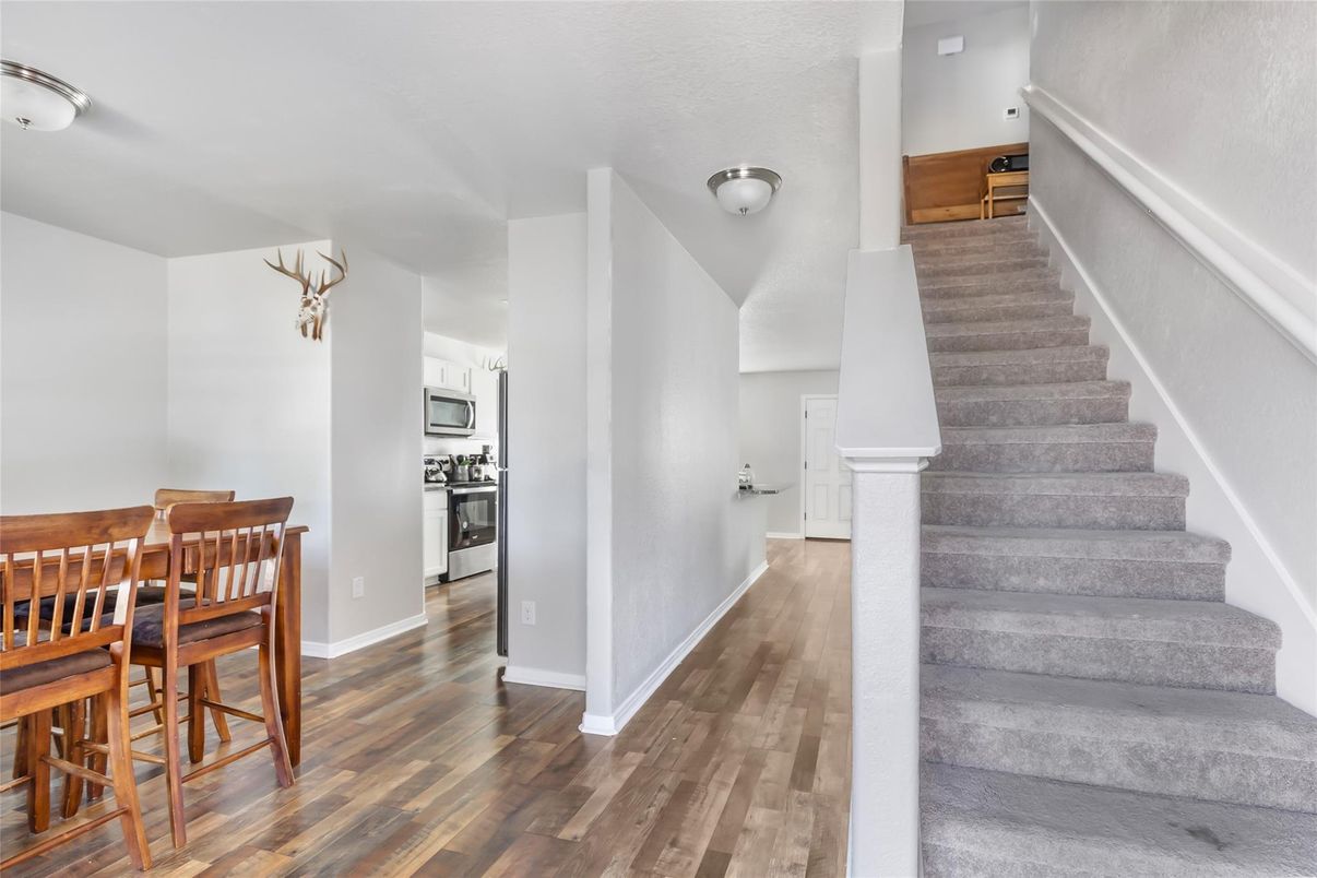 Dining room, Interior, Kitchen, Stainless Steel Appliances, Wood Texture Flooring