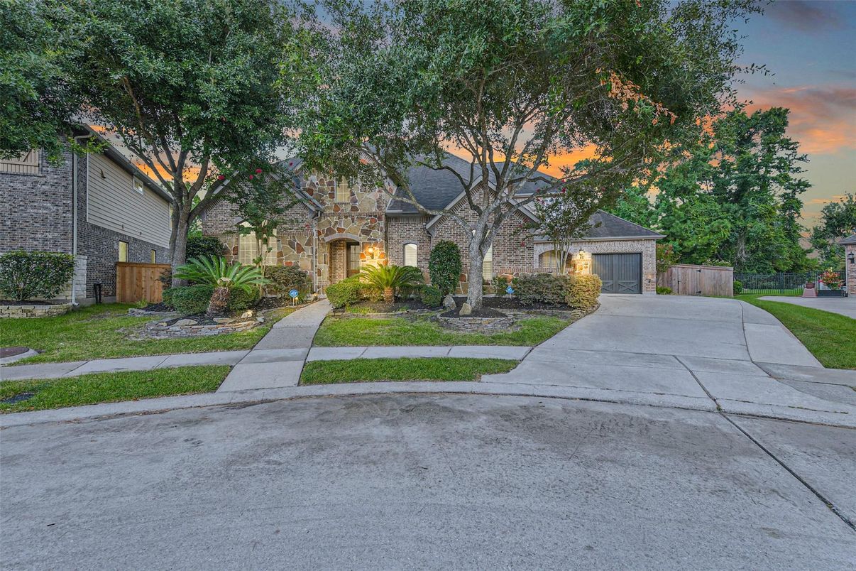 Attached, Exterior, Facade, Brick Facade, French Provincial