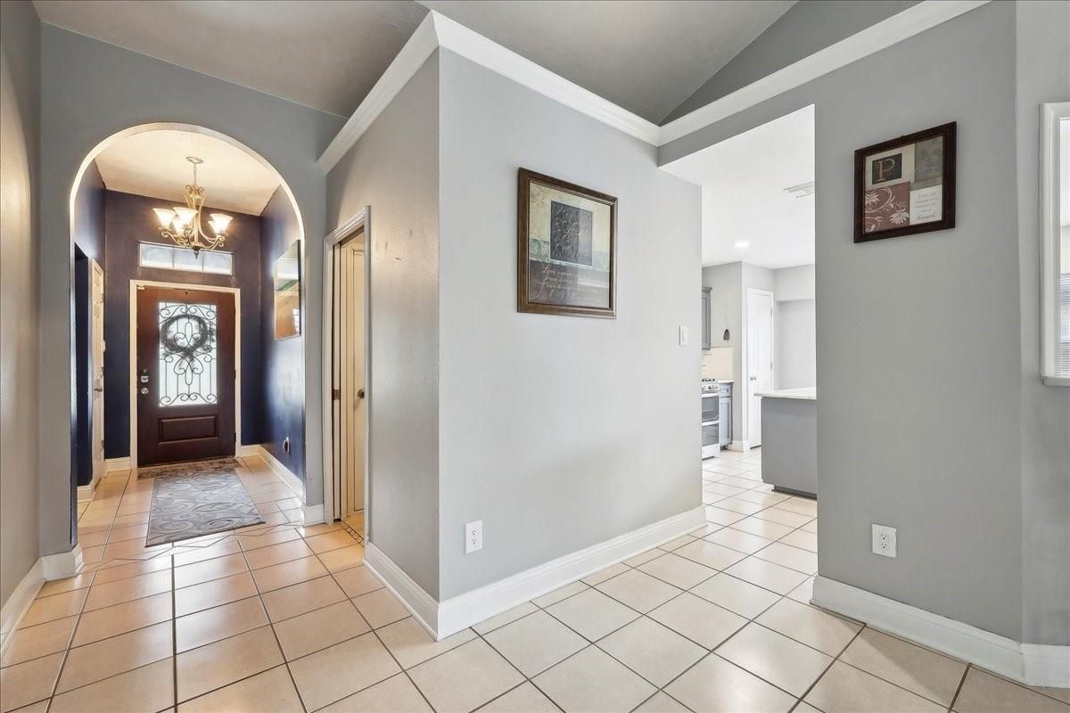 Chandelier, Interior, Recessed Lighting