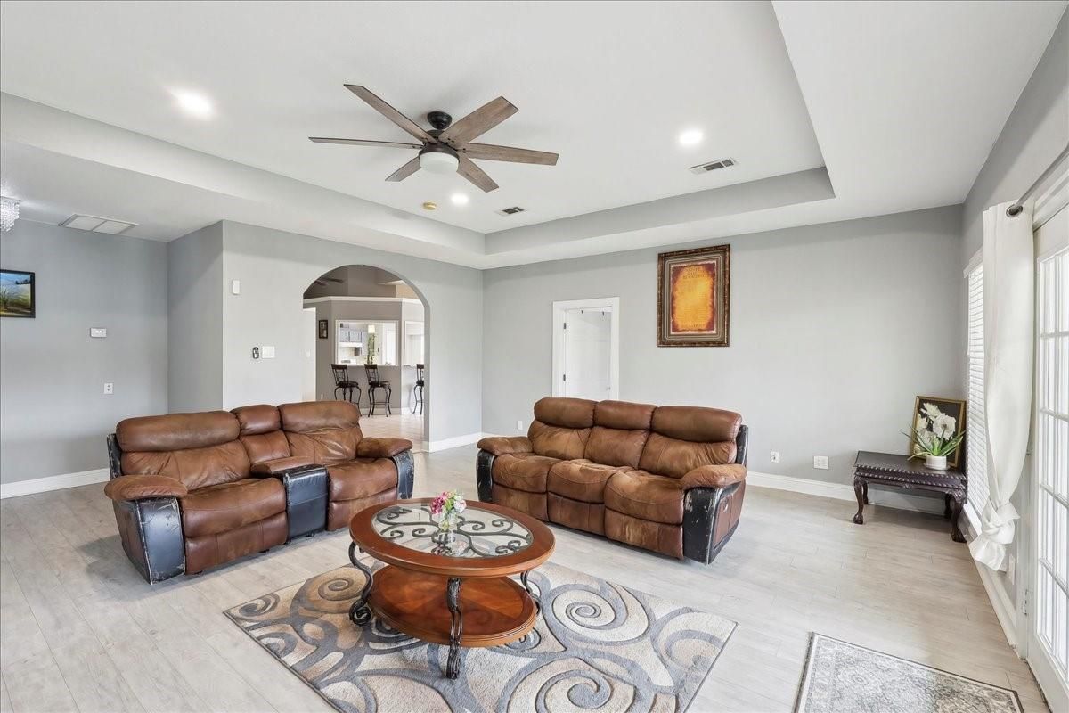 Interior, Living room, Recessed Lighting, Wood Texture Flooring