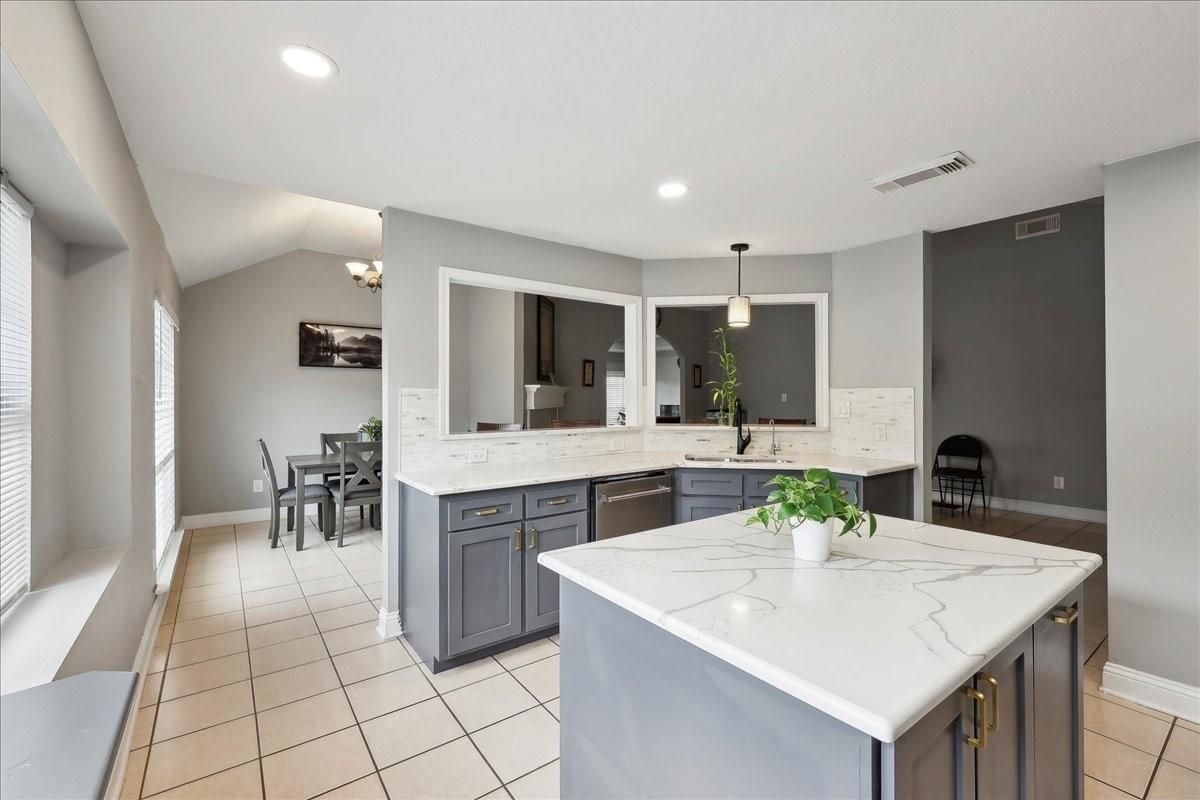 Dining room, Interior, Kitchen, Pendant Lights, Recessed Lighting
