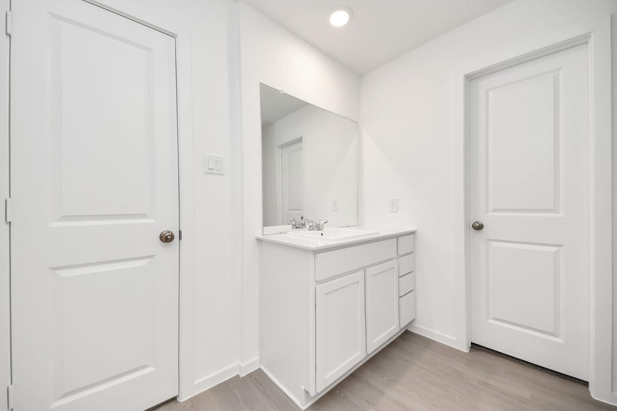 Bathroom, Interior, Recessed Lighting, Wood Texture Flooring