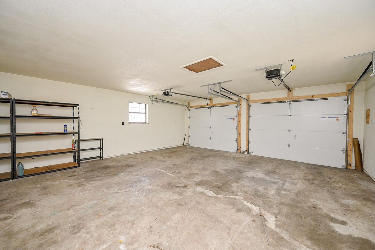 Garage, Interior