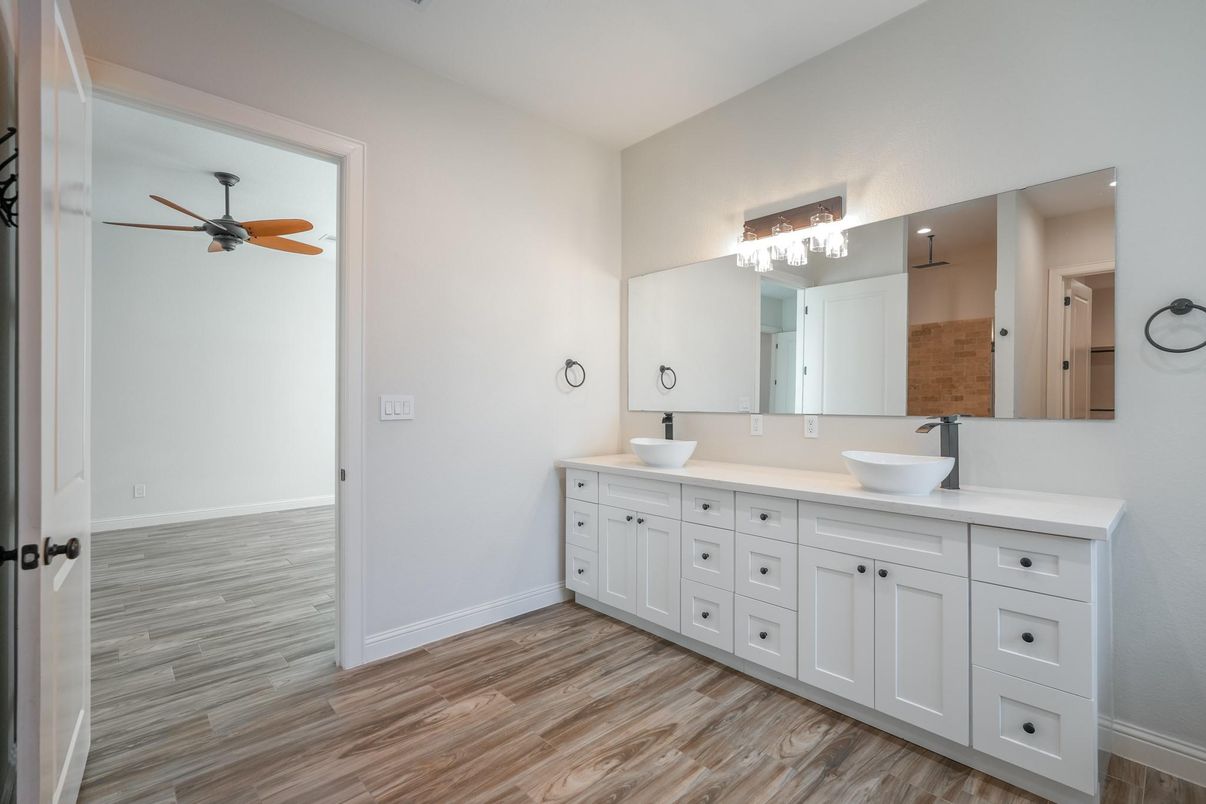 Bathroom, Dual Sink Vanities, Interior, Wood Texture Flooring