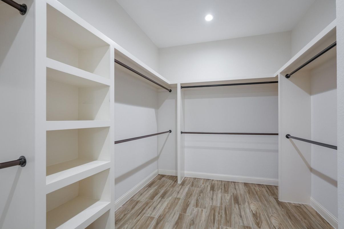 Interior, Recessed Lighting, Walk-in Closets, Wood Texture Flooring