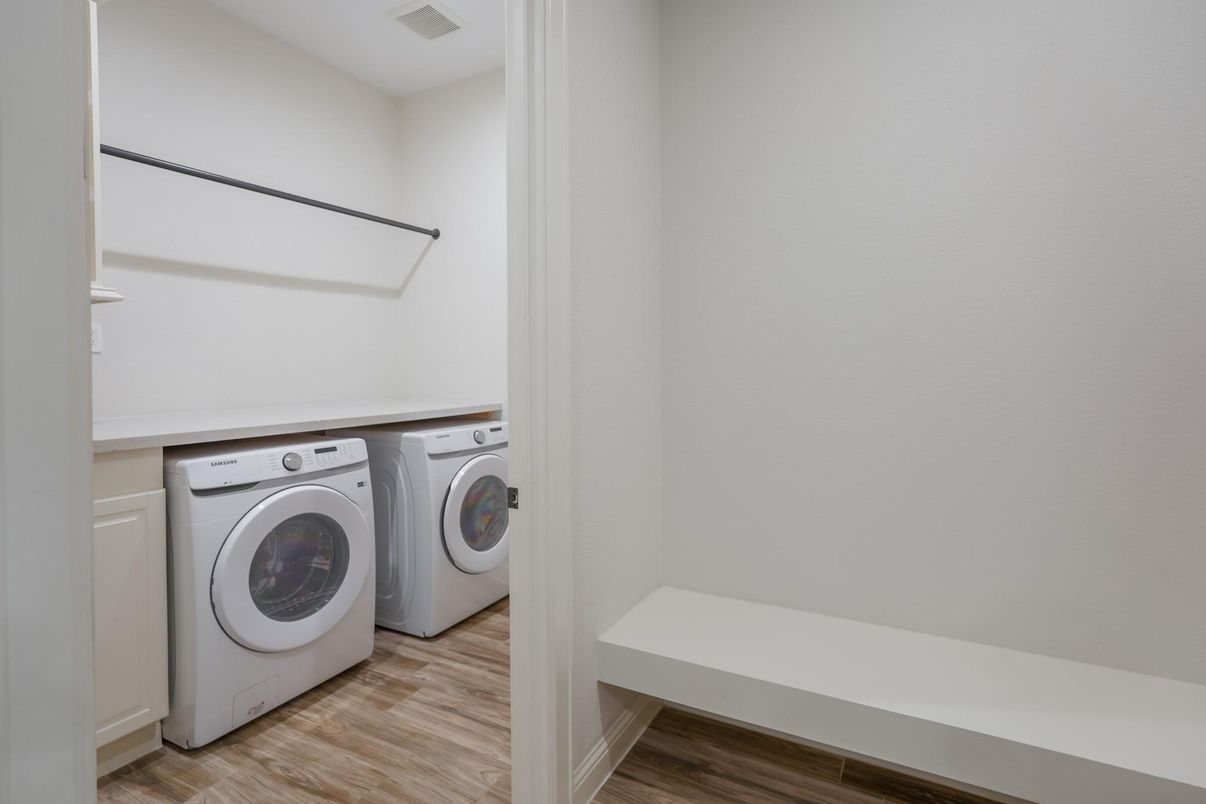 Interior, Washer, Wood Texture Flooring