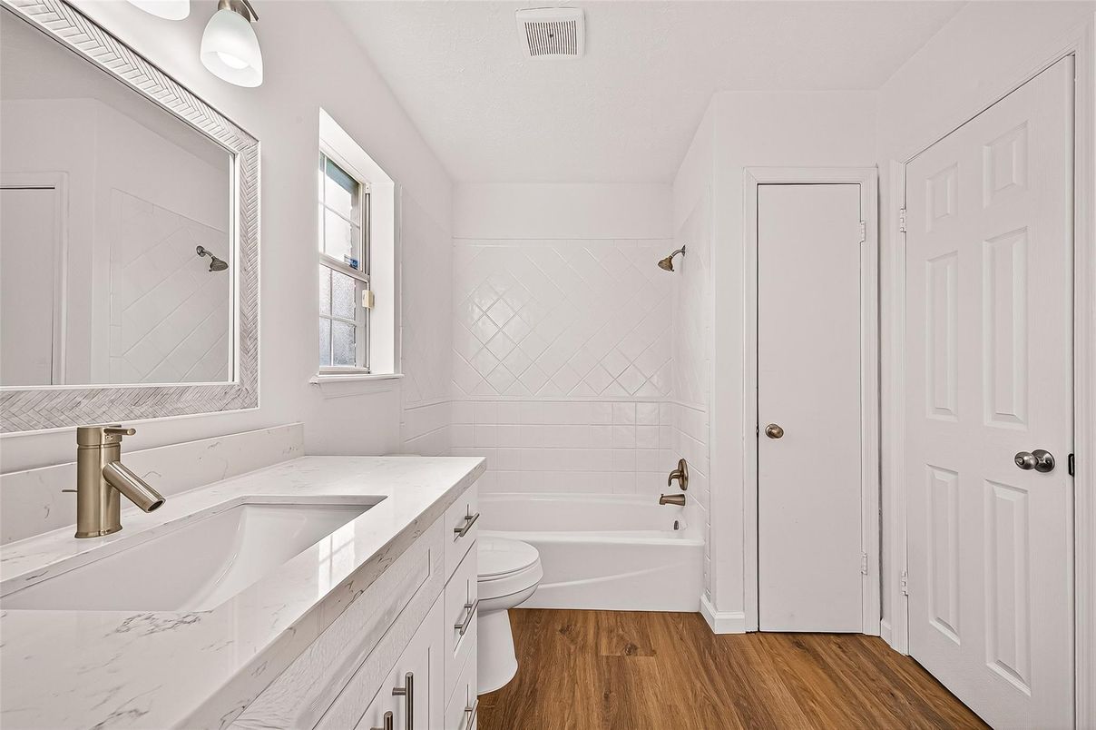 Bathroom, Interior, Wood Texture Flooring