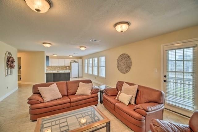 Interior, Kitchen, Living room, Recessed Lighting