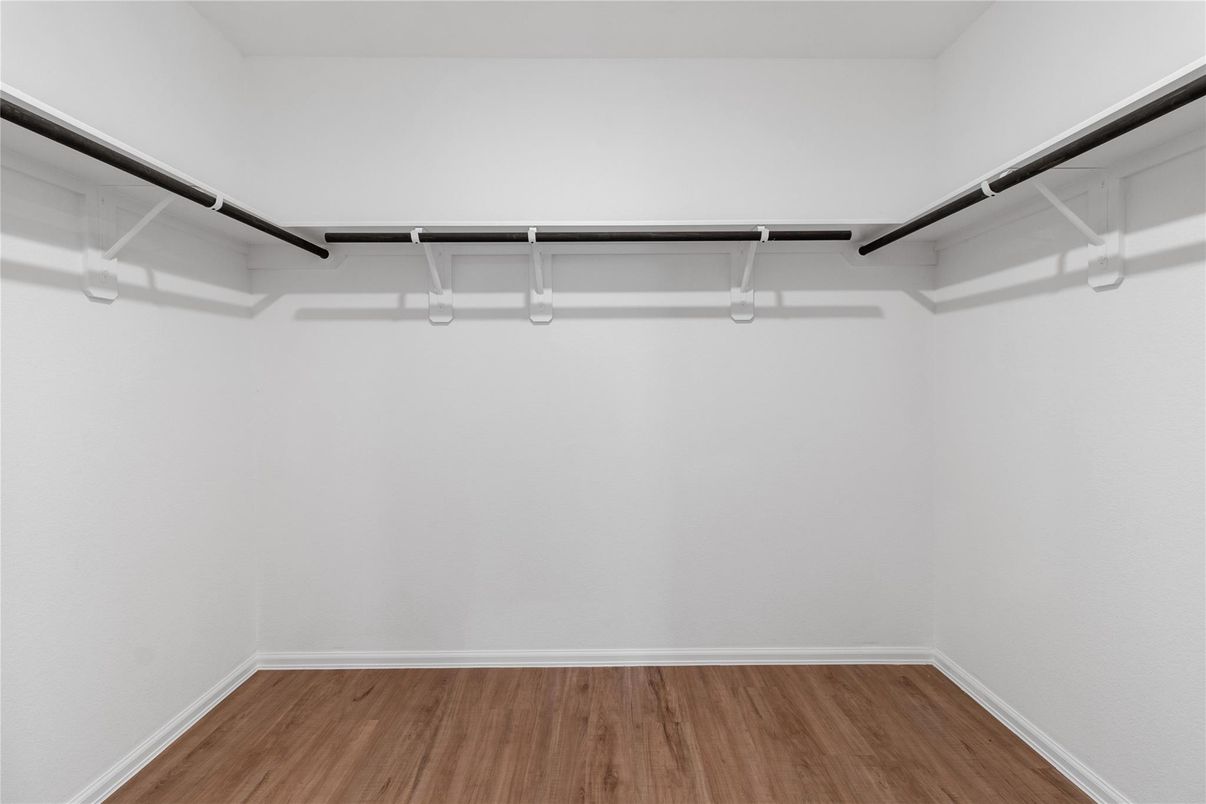 Interior, Walk-in Closets, Wood Texture Flooring