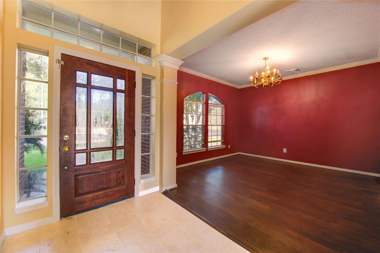 Chandelier, Empty room, Interior, Wood Texture Flooring