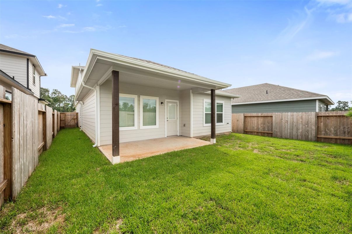 Backyard, Exterior