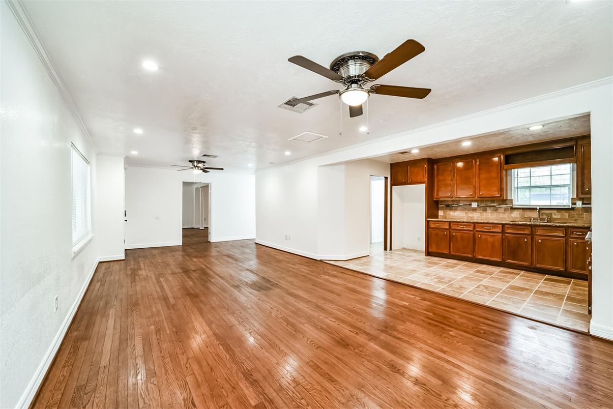 Empty room, Interior, Kitchen, Recessed Lighting, Wood Texture Flooring