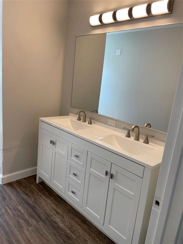 Bathroom, Dual Sink Vanities, Interior, Wood Texture Flooring