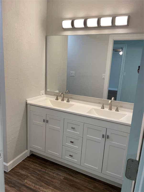 Bathroom, Dual Sink Vanities, Interior, Wood Texture Flooring