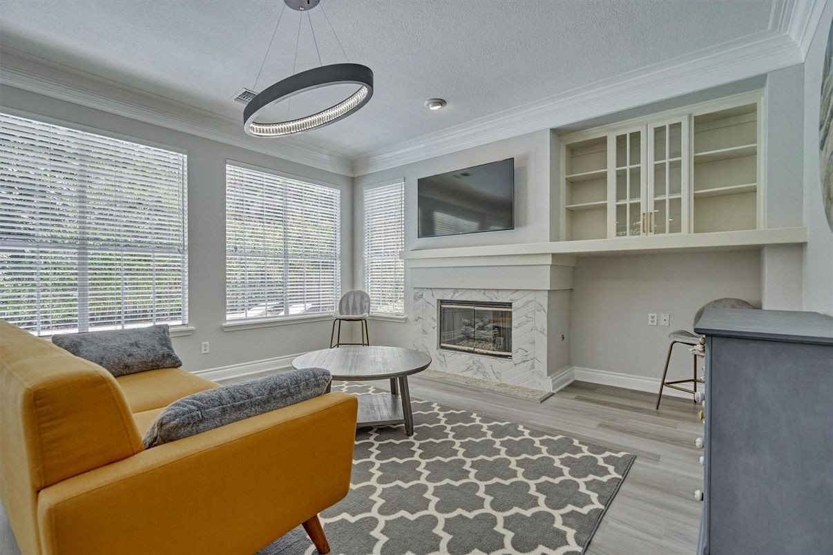 Fireplace, Interior, Living room, Pendant Lights, Recessed Lighting, Wood Texture Flooring