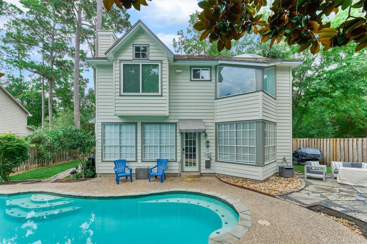 Exterior, Pool