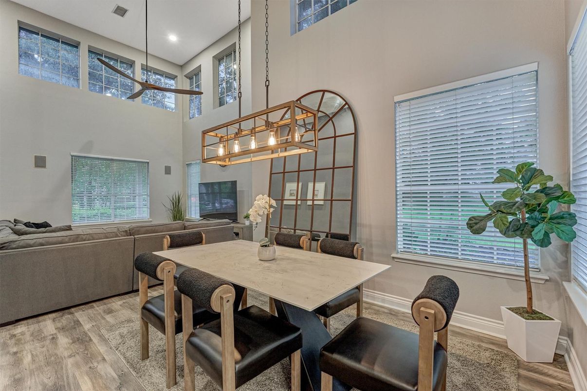 Dining room, Interior, Living room, Pendant Lights, Recessed Lighting, Wood Texture Flooring
