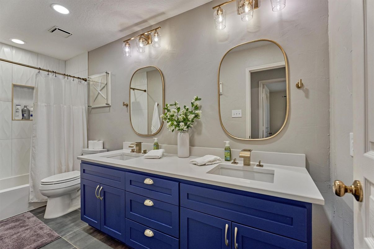 Bathroom, Dual Sink Vanities, Interior, Recessed Lighting, Wood Texture Flooring