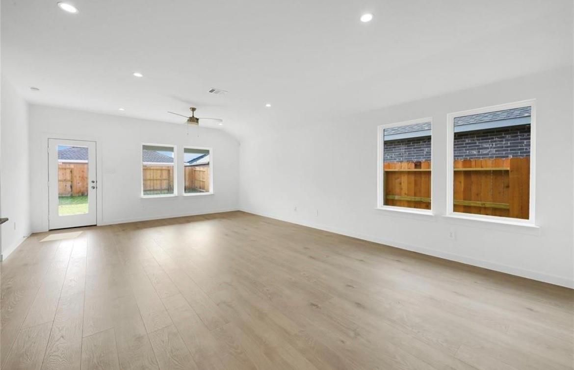 Empty room, Interior, Recessed Lighting, Wood Texture Flooring