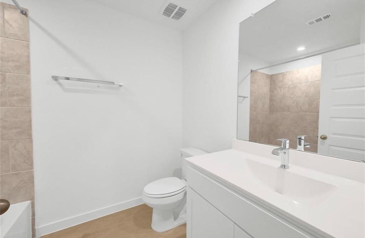 Bathroom, Interior, Recessed Lighting, Wood Texture Flooring