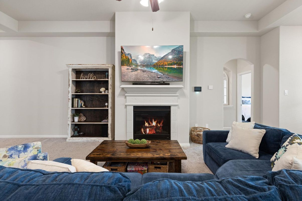 Fireplace, Interior, Living room