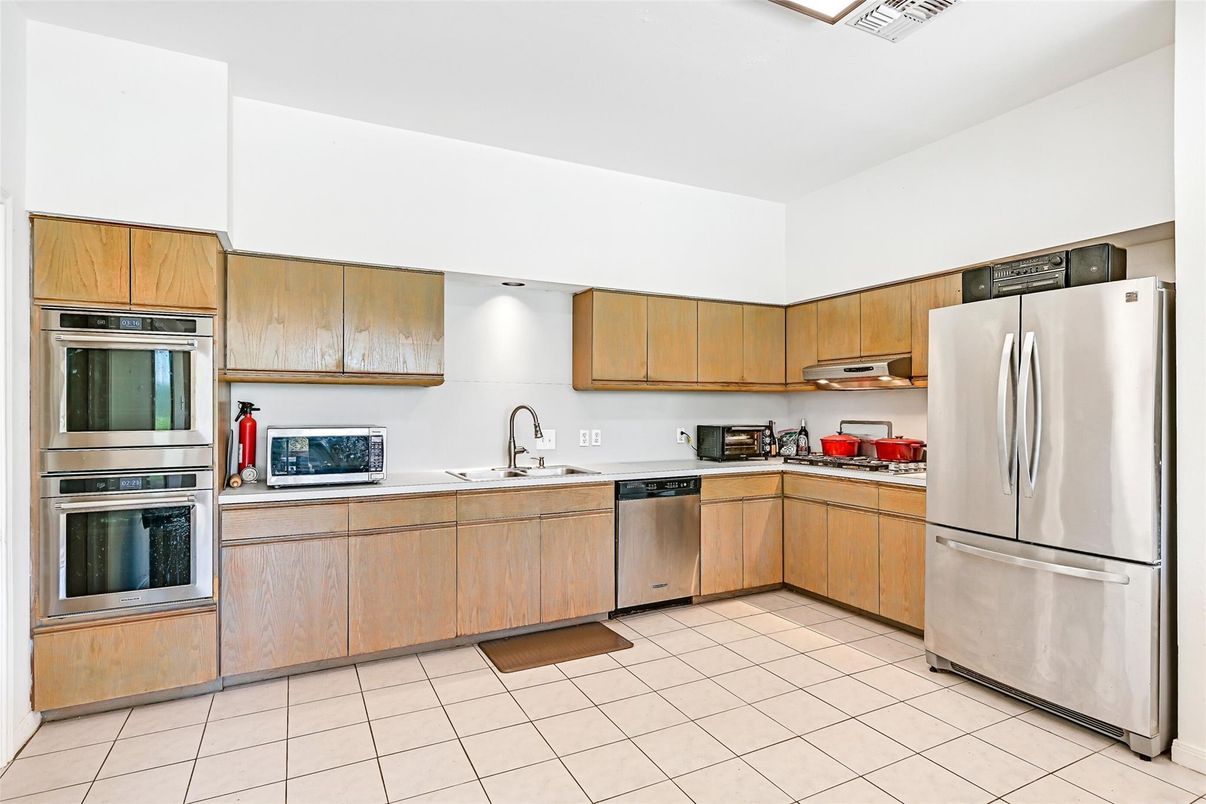 Interior, Kitchen, Stainless Steel Appliances