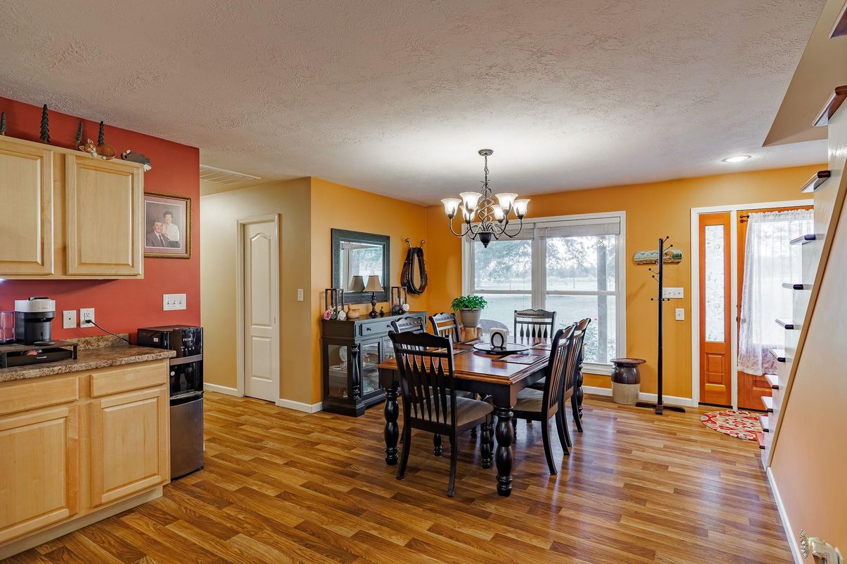 Chandelier, Dining room, Interior, Kitchen, Recessed Lighting, Wood Texture Flooring
