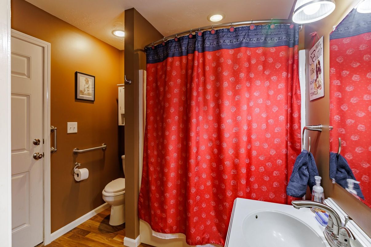 Bathroom, Interior, Recessed Lighting, Wood Texture Flooring